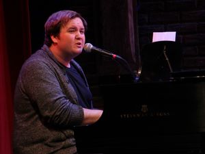 Alexander Sage Oyen Photo