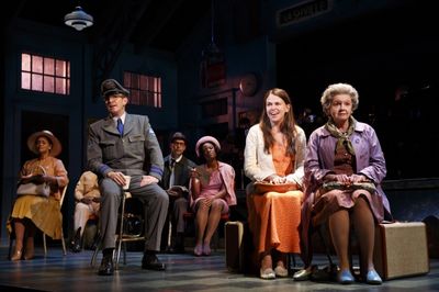 Sutton Foster (center) and the Cast of VIOLET Photo