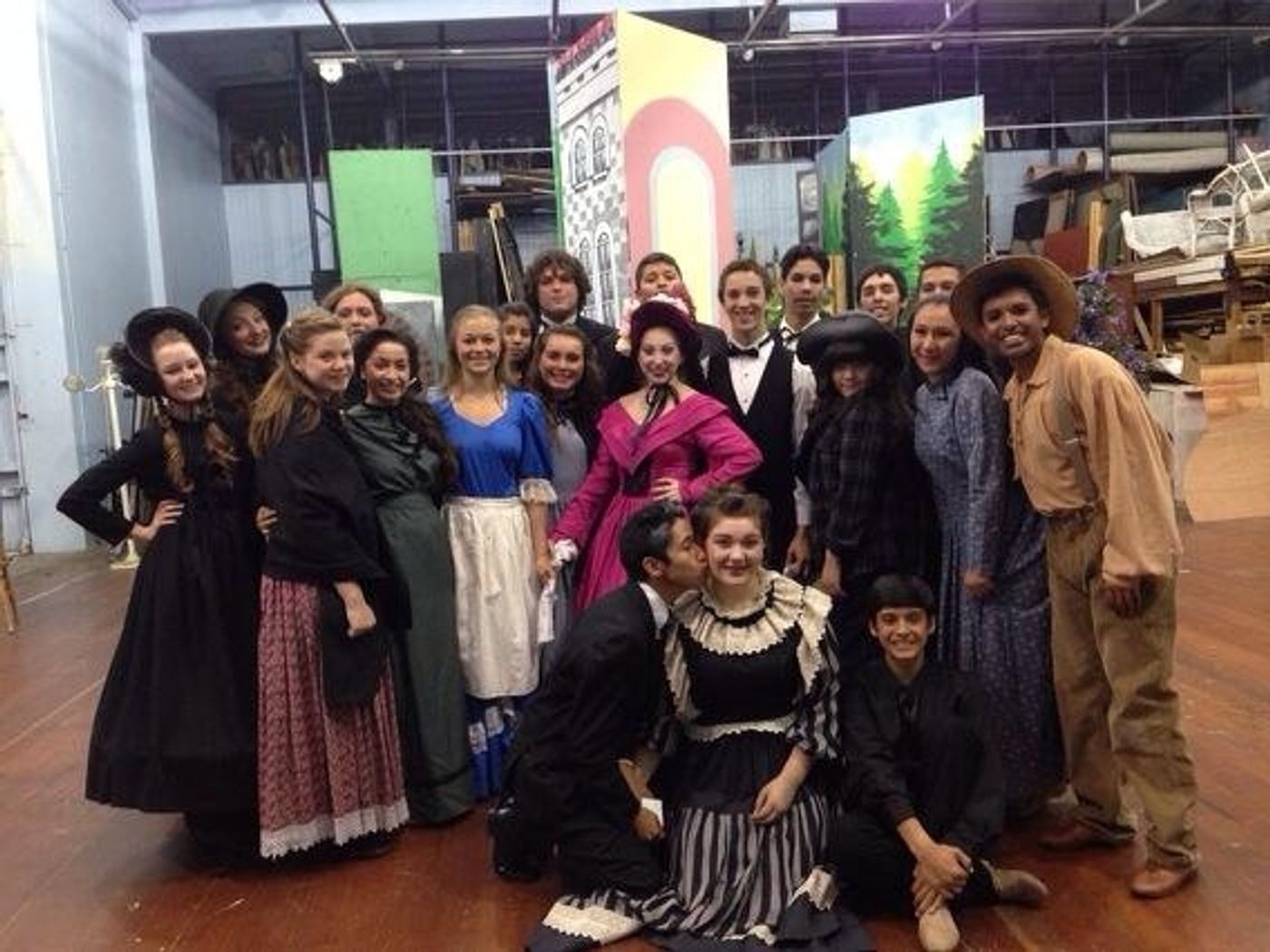 Photo Flash: Saturday Intermission Pics, 4/12, Part 2- BULLETS OVER BROADWAY Takes Prom Pic, IF/THEN Loves SOUTH PARK, & More!  Image