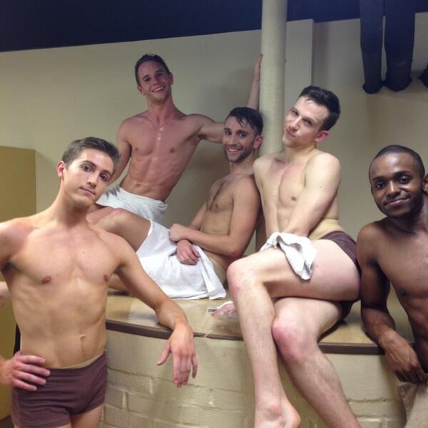 Photo Flash: Saturday Intermission Pics, 4/12, Part 2- BULLETS OVER BROADWAY Takes Prom Pic, IF/THEN Loves SOUTH PARK, & More!  Image