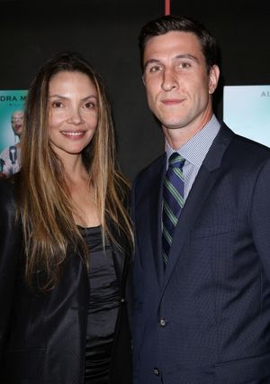 Pablo Schreiber and girlfriend  Photo