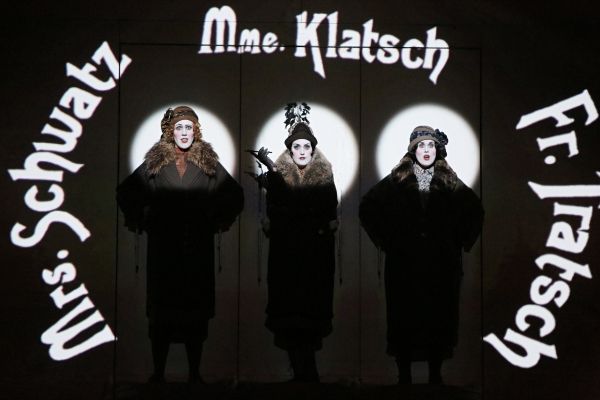 Tricia Van Ee, Bergen Baker and Victoria Vargas  Photo