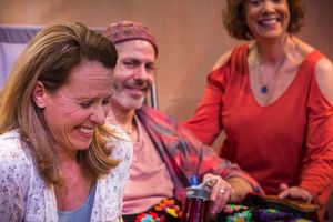 Susannah Mars, Michael Mendelson and Linda Alper @ BroadwayWorld Susannah Mars, Michael Mendelson and Linda Alper Photo