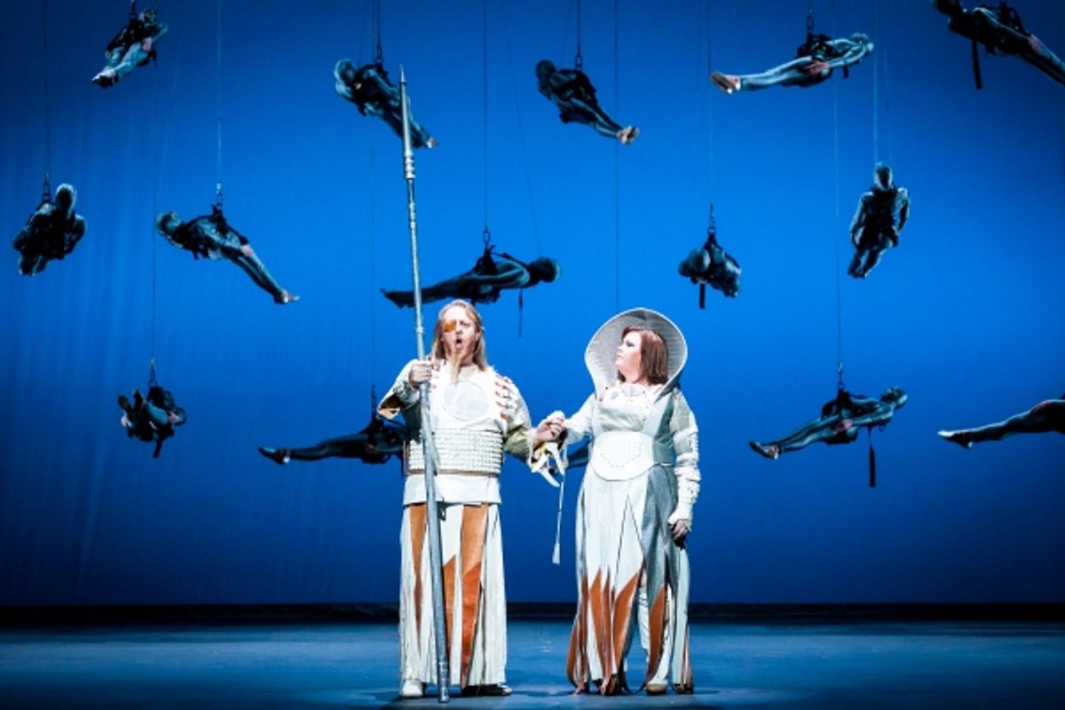 Iain Paterson as Wotan & Jamie Barton as Fricka. at 