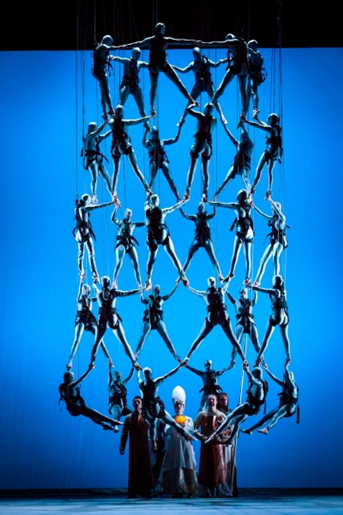 Ryan McKinny as Donner, Melody Moore as Freia, Chad Shelton as Froh & Iain Paterson as Wotan. at 