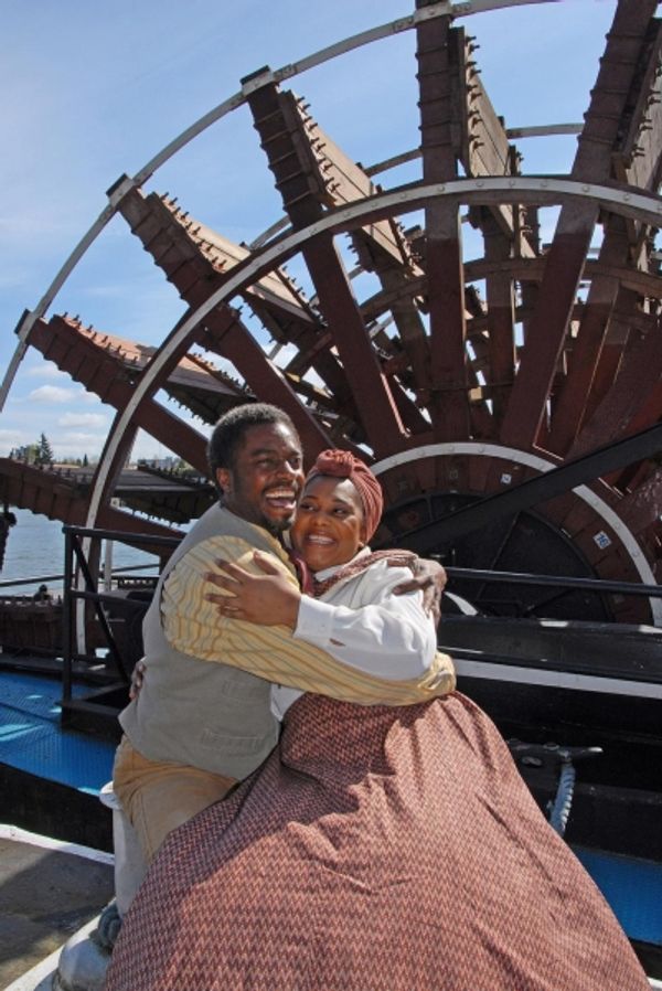 Geoffery Simmons as Joe, Carmen Brantley-Payne as Queenie Photo