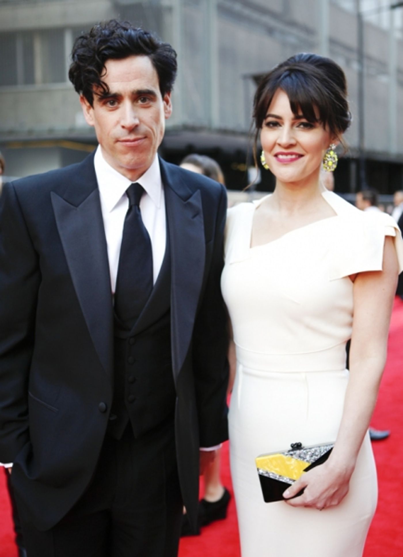 Photo Coverage: OLIVIERS 2014 - Red Carpet Part 2, Davis, Dench, Freeman, Hiddlestone and More!  Image