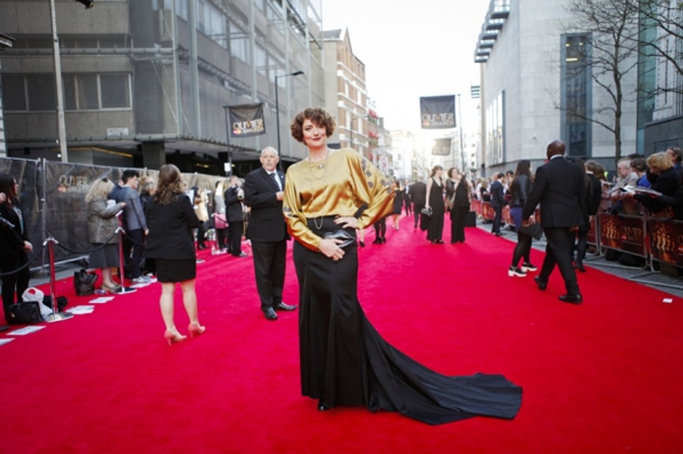 Photo Coverage: OLIVIERS 2014 - Red Carpet Part 2, Davis, Dench, Freeman, Hiddlestone and More!  Image