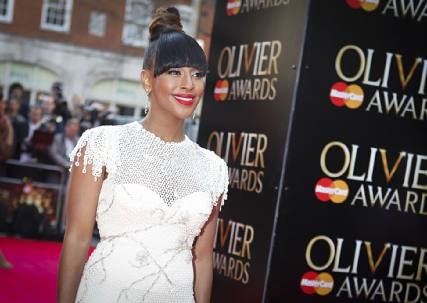 Photo Coverage: OLIVIERS 2014 - Red Carpet Part 2, Davis, Dench, Freeman, Hiddlestone and More!  Image