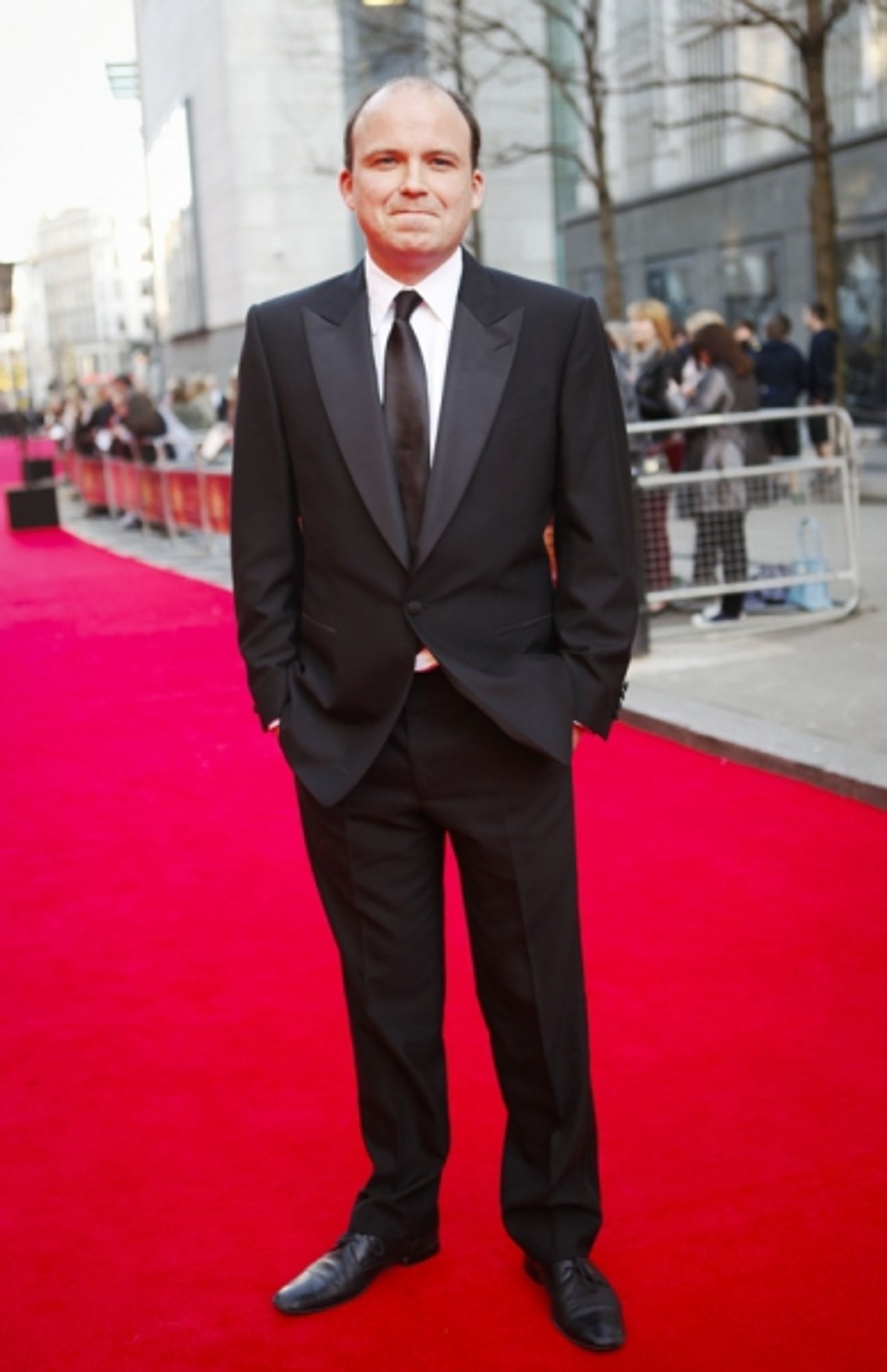 Photo Coverage: OLIVIERS 2014 - Red Carpet Part 2, Davis, Dench, Freeman, Hiddlestone and More!  Image