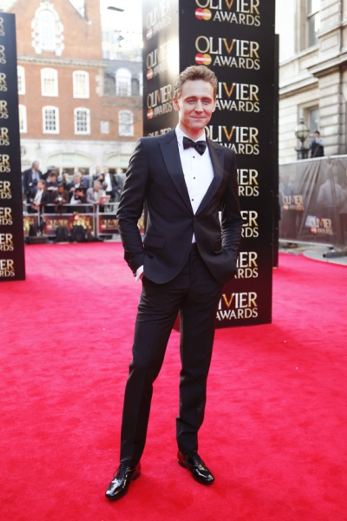Photo Coverage: OLIVIERS 2014 - Red Carpet Part 2, Davis, Dench, Freeman, Hiddlestone and More!  Image