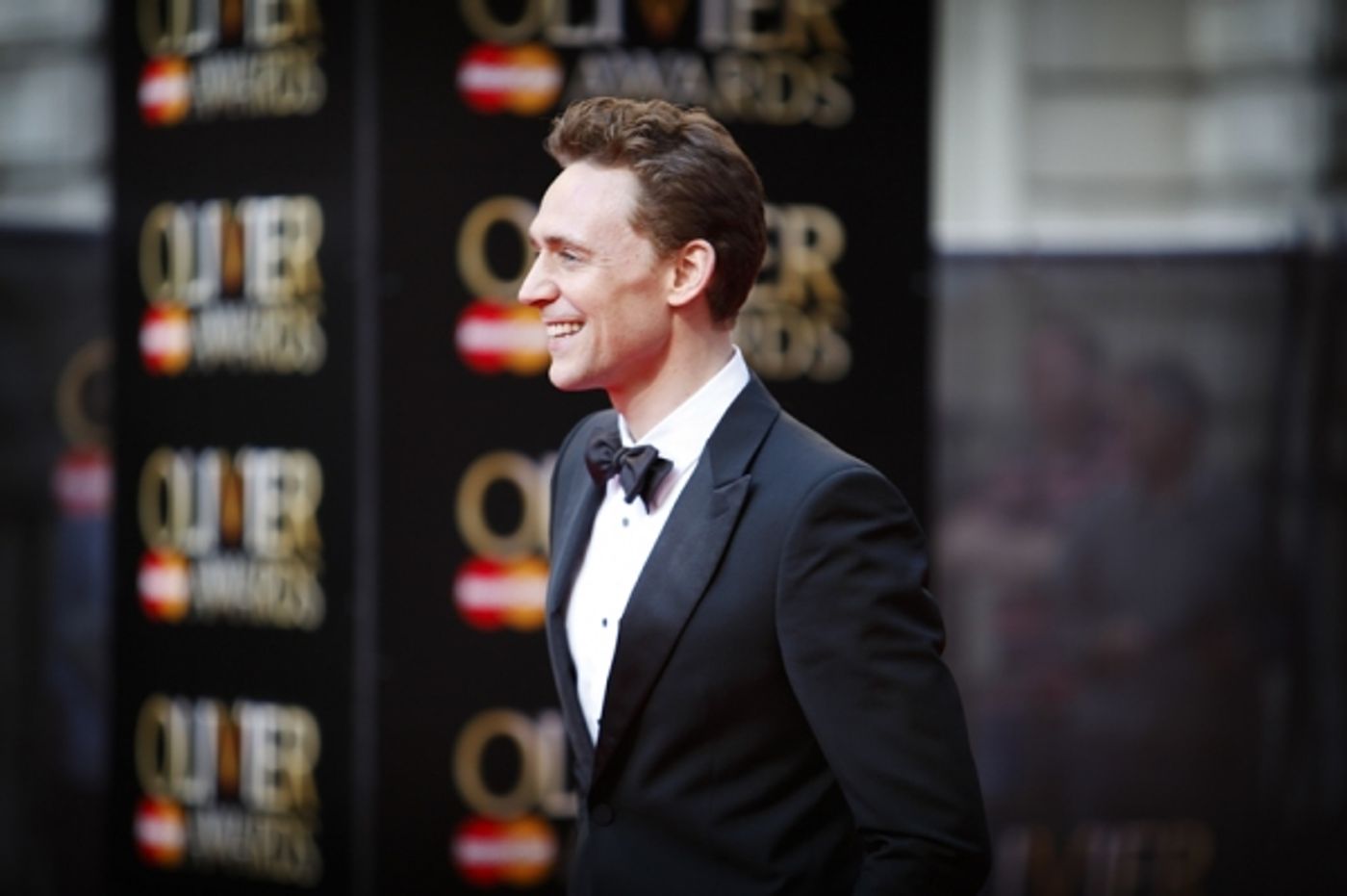 Photo Coverage: OLIVIERS 2014 - Red Carpet Part 2, Davis, Dench, Freeman, Hiddlestone and More!  Image