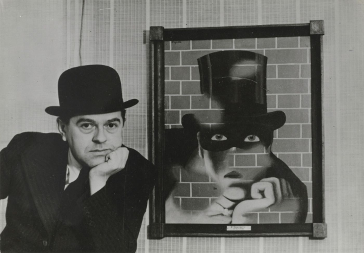 Photo Flash: First Look at MAGRITTE: THE MYSTERY OF THE ORDINARY, 1926-1938, Opening Today at The Art Institute of Chicago Photo Flash: First Look at MAGRITTE: THE MYSTERY OF THE ORDINARY, 1926-1938, Opening Today at The Art Institute of Chicago Image