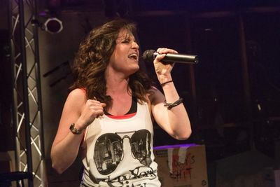 Lisa Ermel as Molly Photo