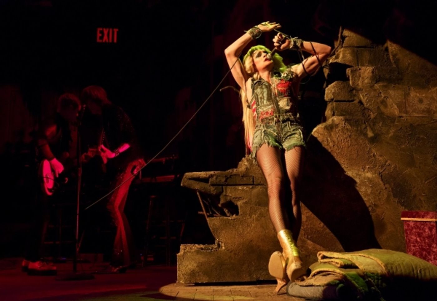 Photo Flash: Check out More of Neil Patrick Harris & the Cast of HEDWIG AND THE ANGRY INCH on Broadway!  Image