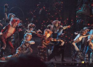 Chryssie Whitehead, Hannah Jean Simmons, Steven Agdeppa, Todrick Hall, and Jenna Wright @ BroadwayWorld Chryssie Whitehead, Hannah Jean Simmons, Steven Agdeppa, Todrick Hall, and Jenna Wrig Photo