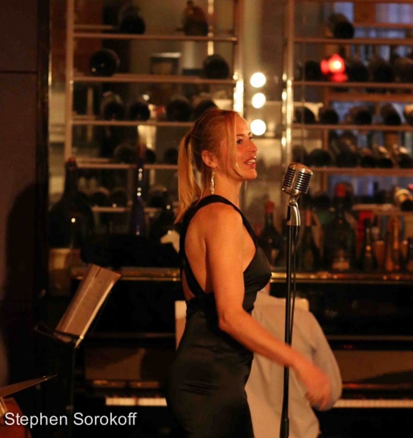 Photo Coverage: Sabrina Wender Plays MUSICAL MONDAYS at Le Cirque Cafe  Image