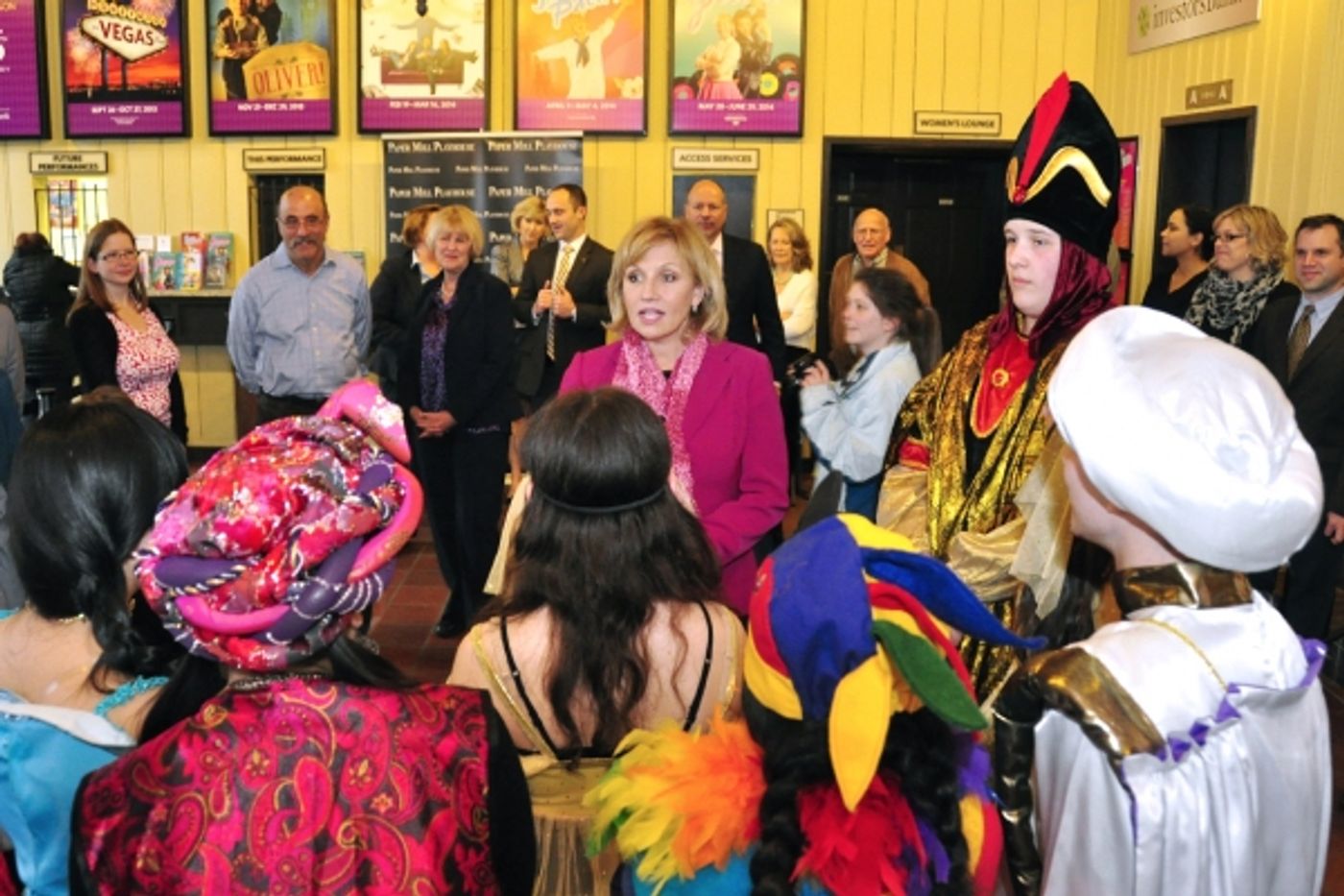Photo Flash: Lt. Governor Kim Guadagno Visits Paper Mill's Theatre for Everyone Performance  Image