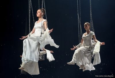Tatyana (Eugenia Kregjde) and Girl (Anastasia Vassileva) Photo