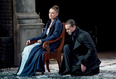 Tatyana (Eugenia Kregjde) and Young Onegin (Viktor Dobronravov) Photo