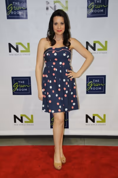 Jenna Leigh Green Photo
