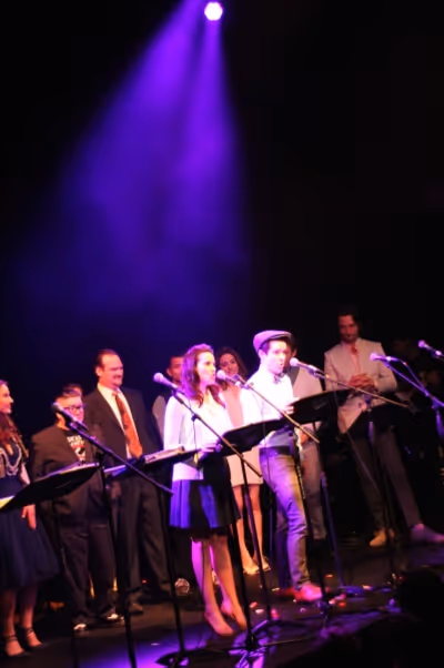 Jenna Leigh Green, Christian Campbell and cast Photo