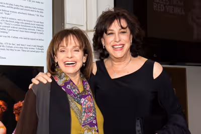 Valerie Harper, Lynne Meadow Photo
