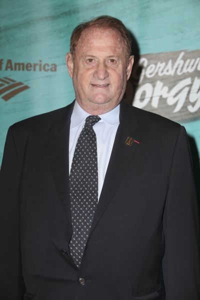 Mike Medavoy Photo