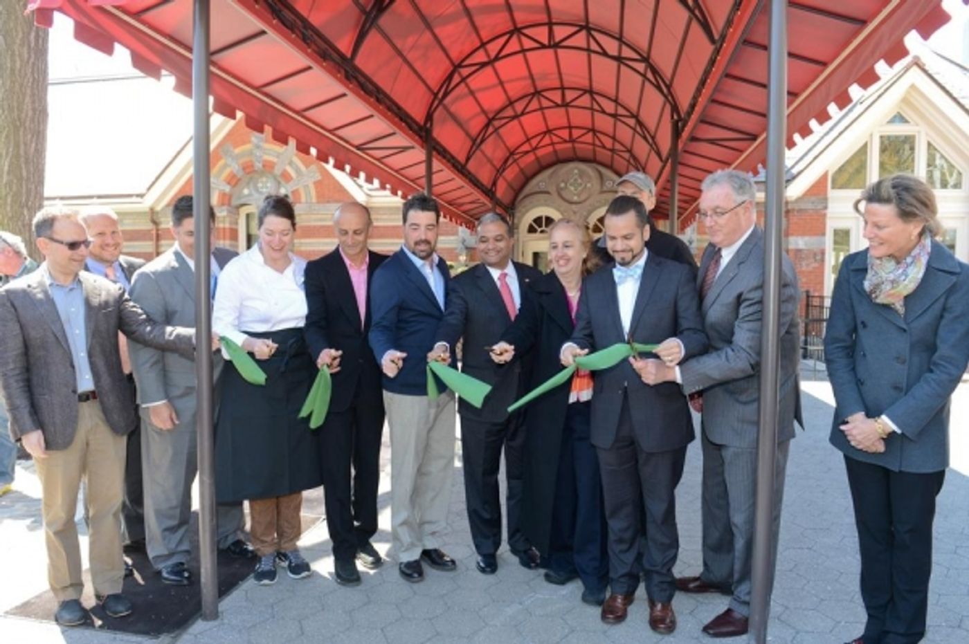 Photo Flash: NYC's Tavern on the Green Reopens to the Public  Image