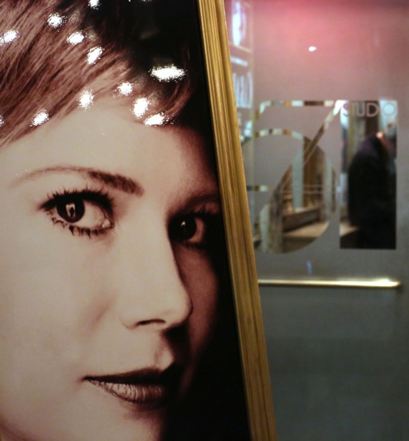 Photo Coverage: Michelle Williams, Alan Cumming and CABARET Cast Take Opening Night Bows!  Image