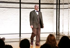 Danny Burstein @ BroadwayWorld Danny Burstein Photo