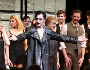 Alan Cumming, Linda Emond and Bill Heck Photo