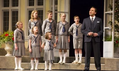 Billy Zane and the children Photo