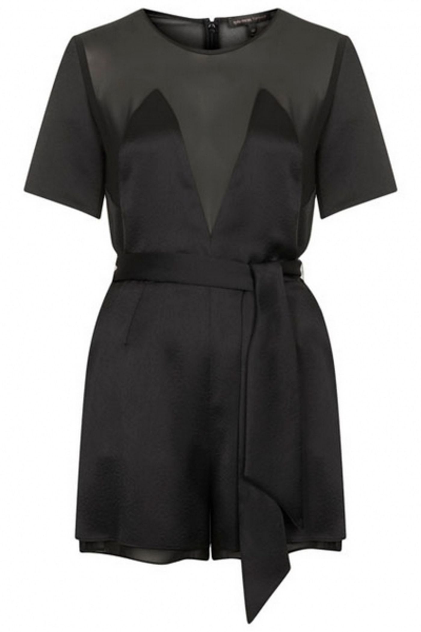 Photo Coverage: Kate Moss x Topshop Lands Wednesday Photo Coverage: Kate Moss x Topshop Lands Wednesday Image