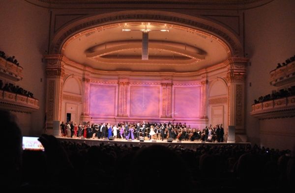 The Cast of Hairspray singing with Scott Whitman and Marc Shaiman-Laura Bell Bundy, K Photo