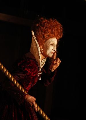 Karen Webster as Queen Elizabeth I @ BroadwayWorld Karen Webster as Queen Elizabeth I Photo
