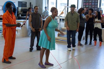 Tonya Pinkins and cast members of HOLLER IF YA HEAR ME Photo