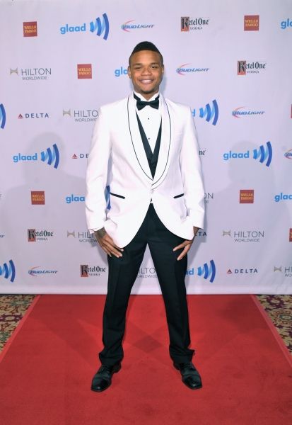 Photo Coverage: On the Red Carpet of the GLAAD Awards — photo 12 of 166