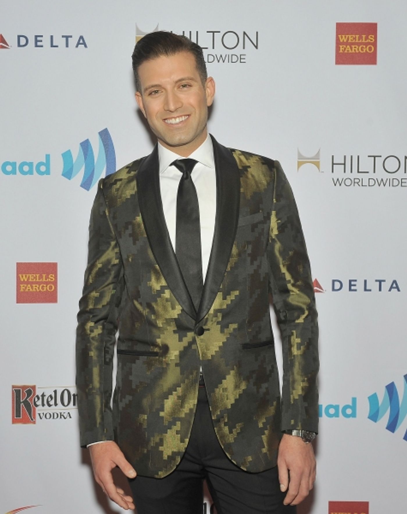 Photo Coverage: On the Red Carpet of the GLAAD Awards  Image