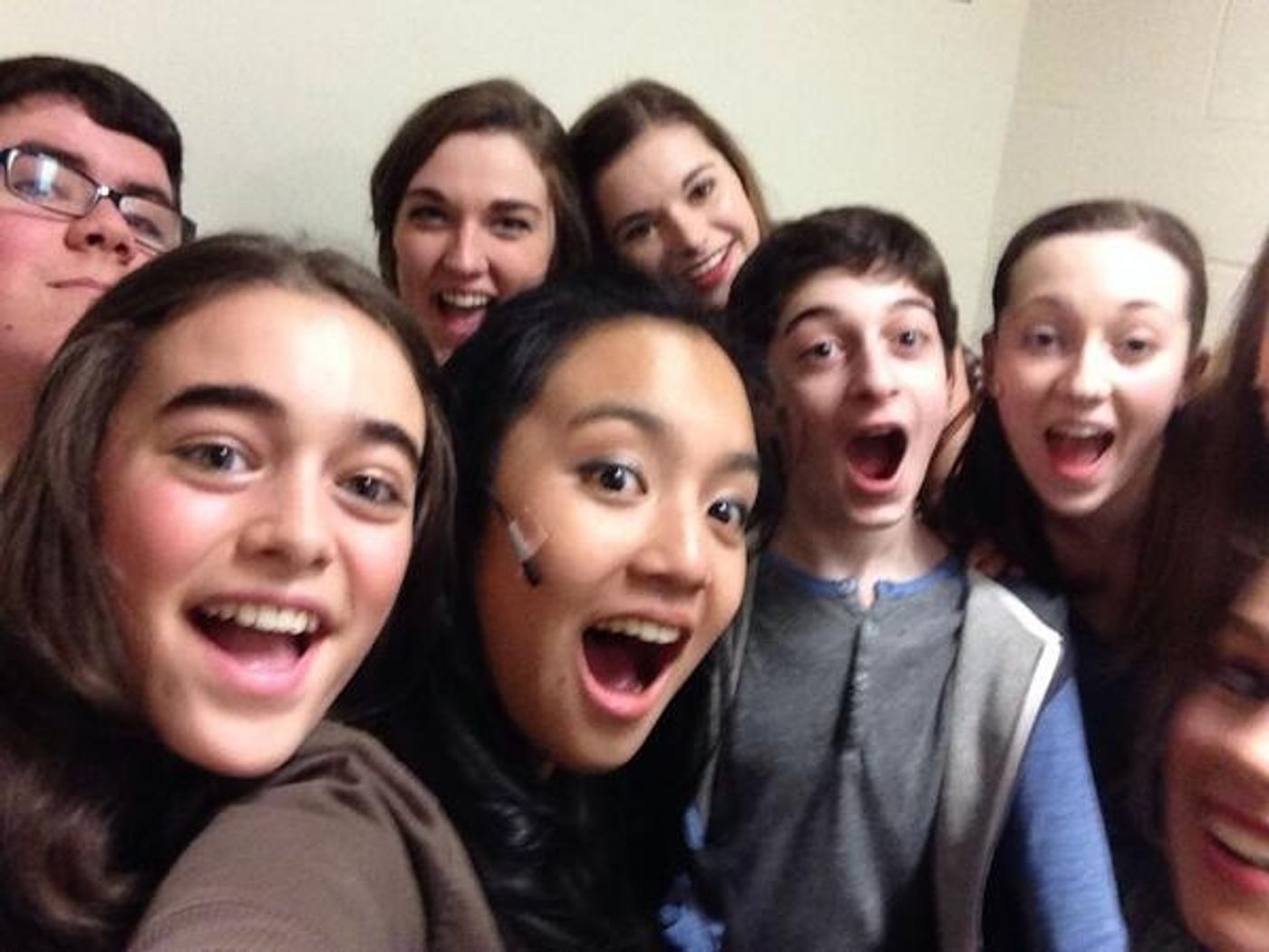 Photo Flash: Saturday Intermission Pics, 5/3, Part 2- ROCKY Snapchats Home, ALADDIN Opens Mail, and More! Photo Flash: Saturday Intermission Pics, 5/3, Part 2- ROCKY Snapchats Home, ALADDIN Opens Mail, and More! Image