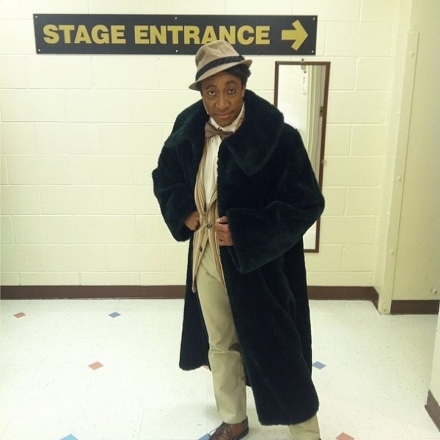 Photo Flash: Saturday Intermission Pics, 5/3, Part 2- ROCKY Snapchats Home, ALADDIN Opens Mail, and More! Photo Flash: Saturday Intermission Pics, 5/3, Part 2- ROCKY Snapchats Home, ALADDIN Opens Mail, and More! Image