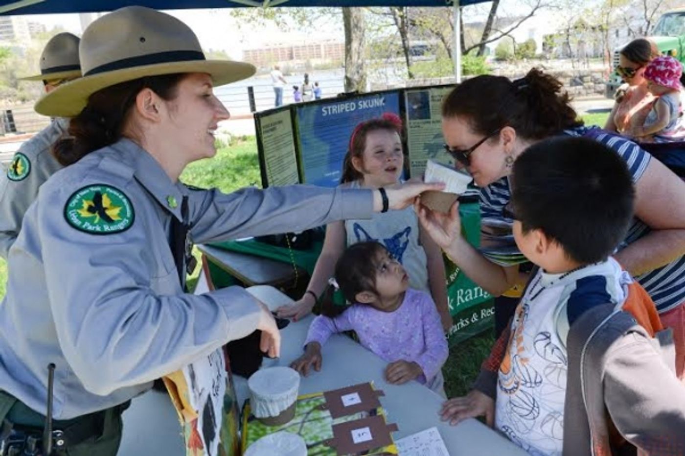 Photo Flash: New Yorkers Celebrate Urban Wildlife Appreciation Day  Image
