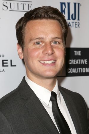 Jonathan Groff  Photo