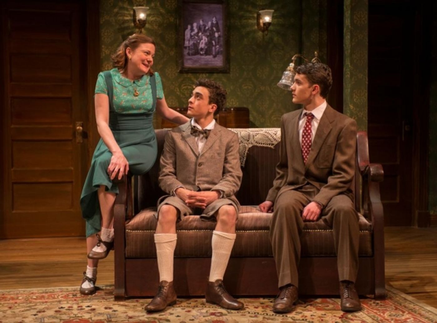 Photo Flash: First Look at Northlight's LOST IN YONKERS, Opening Tonight  Image