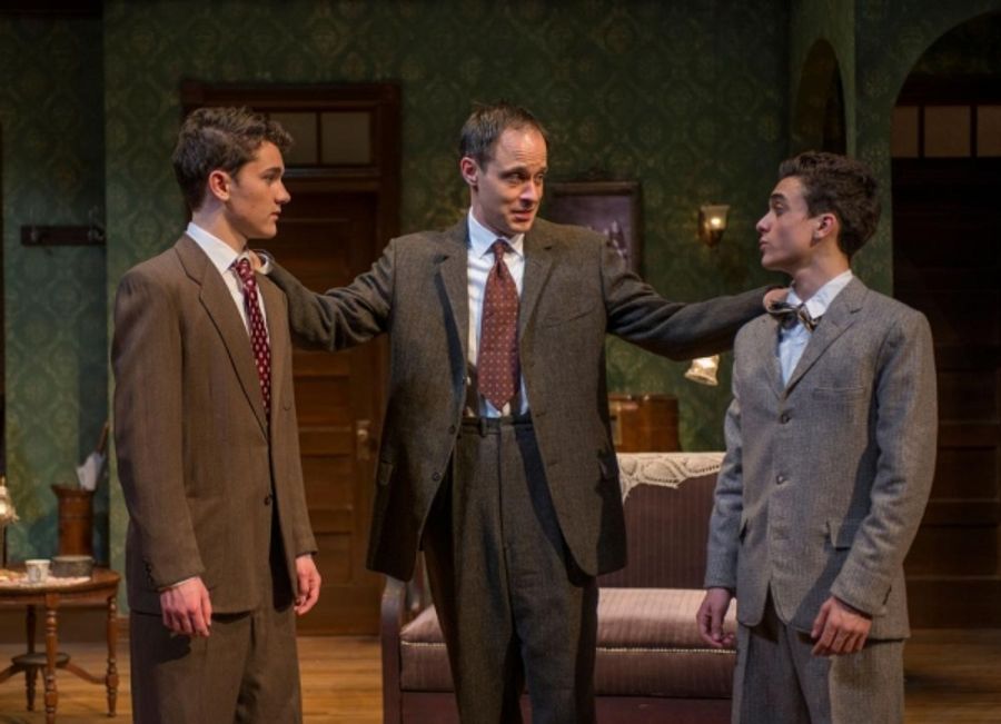 Photo Flash: First Look at Northlight's LOST IN YONKERS, Opening Tonight Image