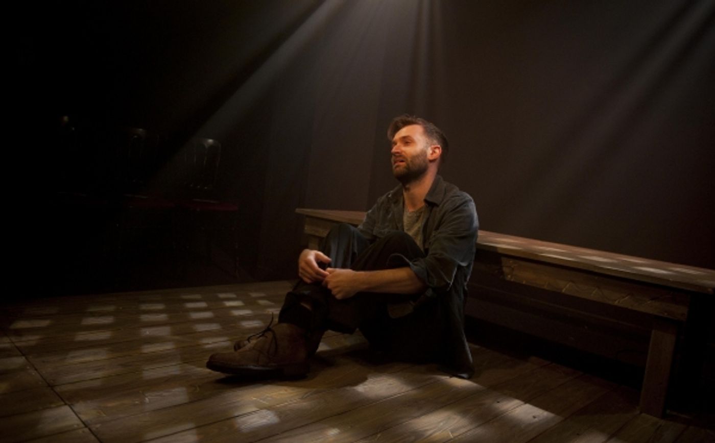 Photo Flash: First Look at Alastair Brookshaw in DE PROFUNDIS at Leicester Square  Image