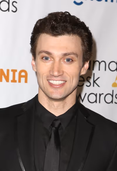 Bryce Pinkham Photo
