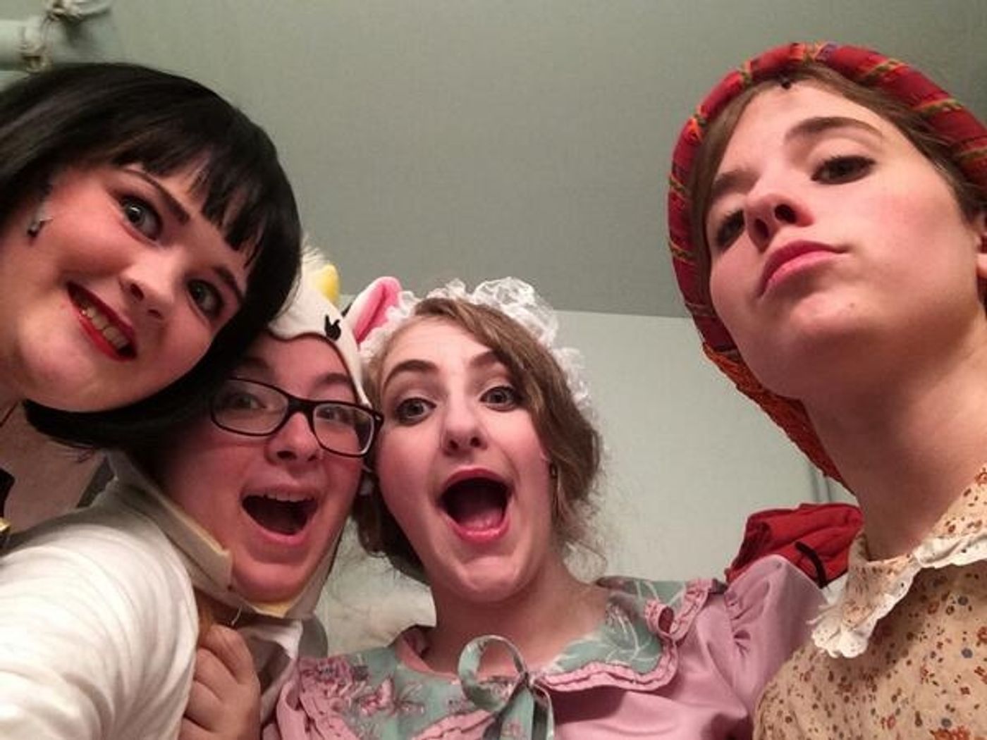 Photo Flash: Saturday Intermission Pics, 5/10- ROCKY Celebrates Mother's Day, WICKED Duels, and More!  Image