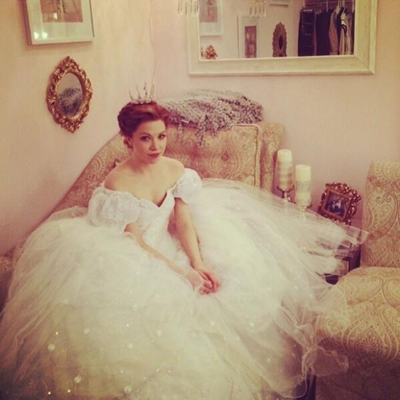 Photo Flash: Saturday Intermission Pics, 5/10- ROCKY Celebrates Mother's Day, WICKED Duels, and More!  Image