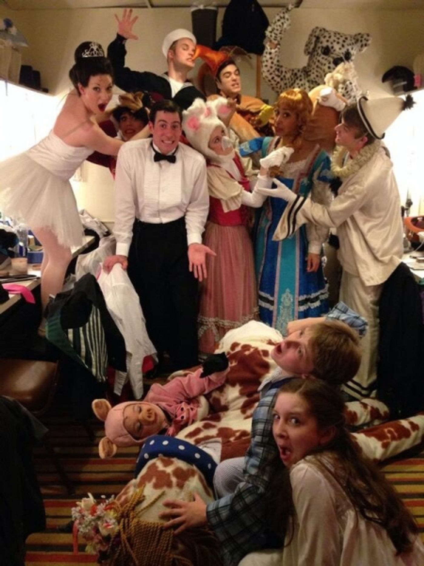 Photo Flash: Saturday Intermission Pics, 5/10, Part 2- MORMON Leaves Mark in LA, Max von Essen SIPs, and More!  Image